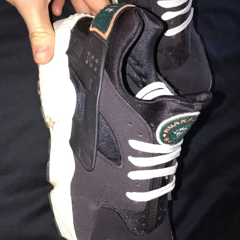 Black Huaraches ($35) baught for $160